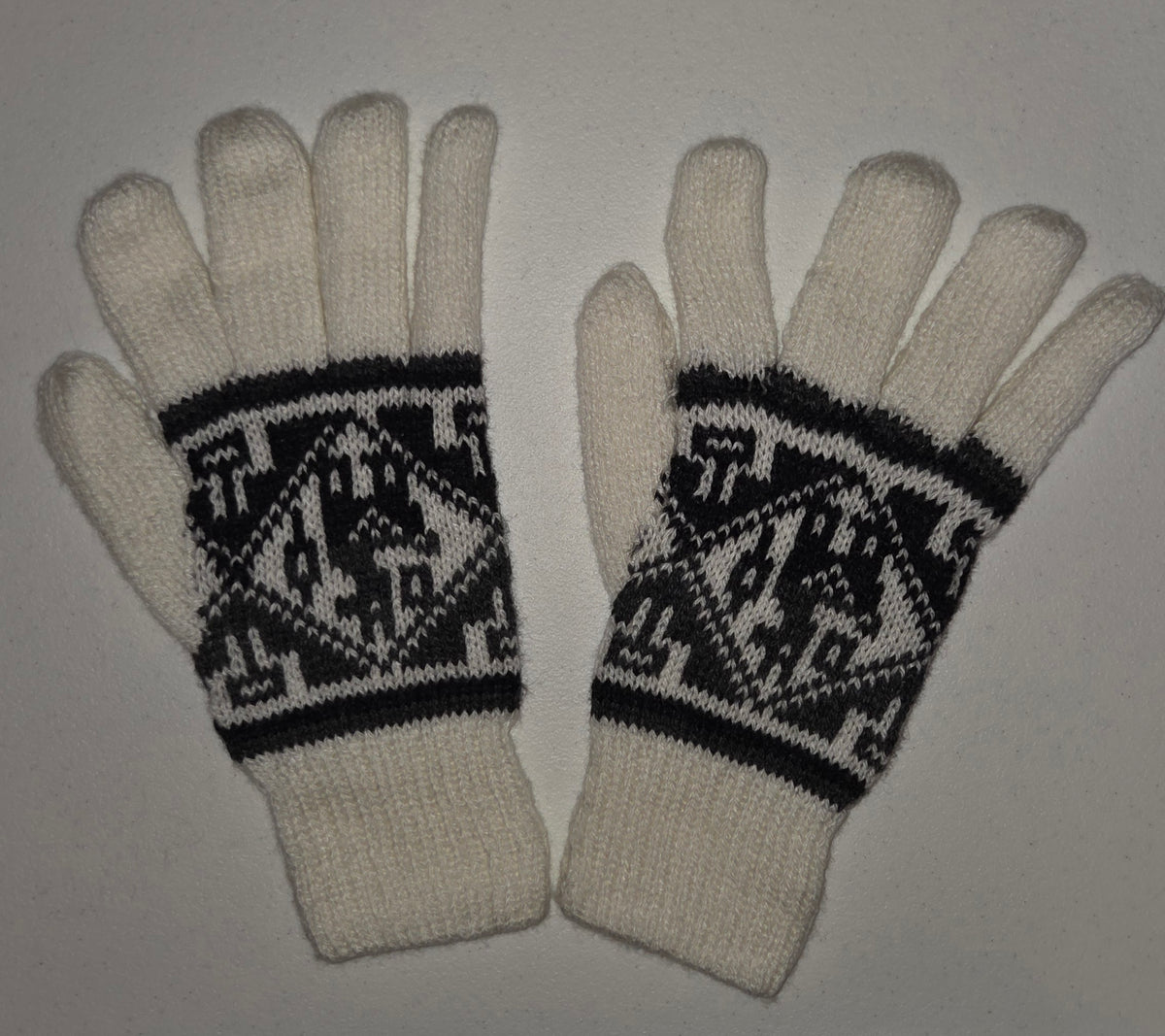 Peruvian Alpaca Gloves white & black Adult